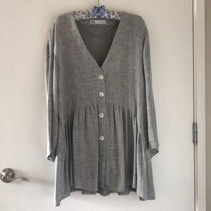 Buttoned blouse